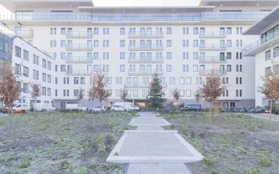 Appartement te koop: Burgemeester Rijnderslaan 50, Van der Leekbuurt Amstelveen