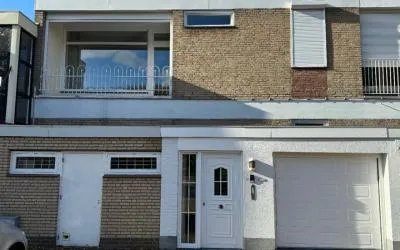 Tussenwoning te huur: Burgemeester Thijssenlaan 14, Hulsen-Oostbroek Geulle