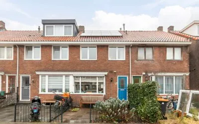 Twee-onder-één-kap te koop: Burgemeester van de Stadtstraat 59, Burgemeestersbuurt Zaandam