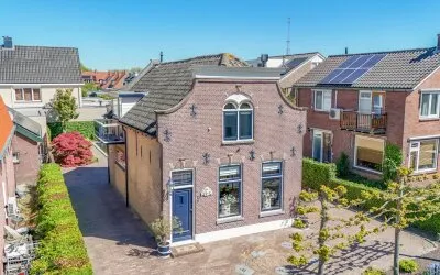 Vrijstaande woning te koop: Burgemeester van der Willigenstraat 22, Koninginnenbuurt Lekkerkerk