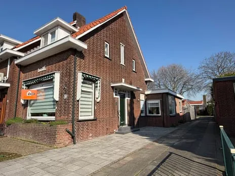 Hoekwoning te koop: Burgemeester van Esstraat 80, Pernis Pernis Rotterdam