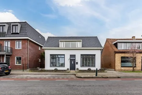 Vrijstaande woning te koop: Burgemeester van Loonstraat 18, Steenbergen-Centrum Steenbergen (Nb)