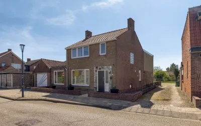 Vrijstaande woning te koop: Burgemeester van Zuijenstraat 1A, Breskens Breskens
