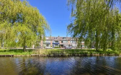 Tussenwoning te koop: Burgemeester Waliglaan 53, Snuiverbuurt Krommenie