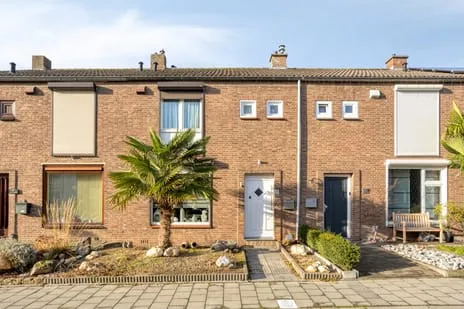 Tussenwoning te koop: Burgemeester Wilmarstraat 3, Meerssen Meerssen