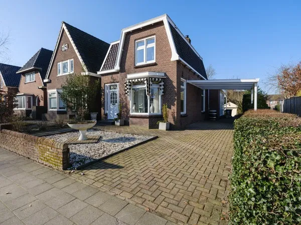 Detached house for sale: Burgemeester Wuiteweg 102, De Singels oost Drachten