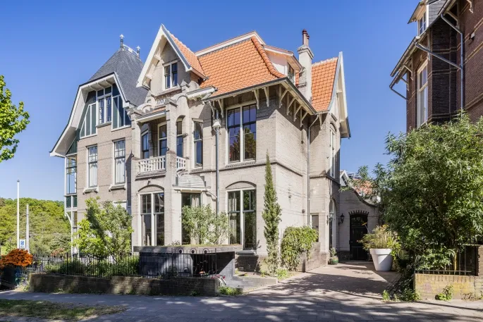 Tussenwoning te koop: Burgemeestersplein 3, Burgemeesterswijk Arnhem