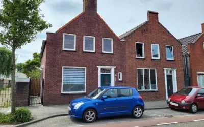 Twee-onder-één-kap te koop: Burgerhoutsestraat 98, Sint Josephbuurt Roosendaal