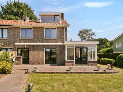 Twee-onder-één-kap te koop: Burghzatenplein 15, Ouderkerk Aan De Amstel