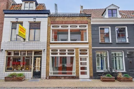 Tussenwoning te koop: Burgstraat 20, Bovenstad Gorinchem