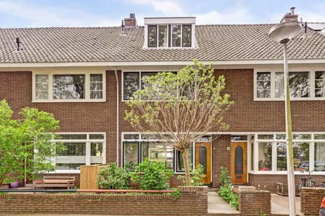 Tussenwoning te koop: Burgvlietkade 33, Ouwe Gouwe Gouda