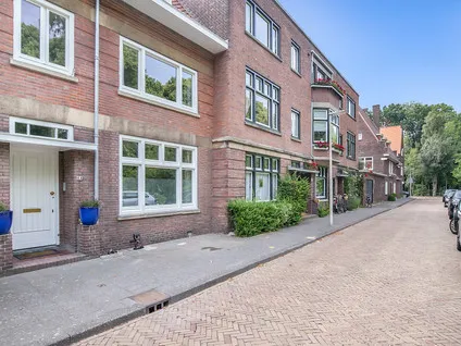 Tussenwoning te huur: Burnierstraat 44, Waalsdorp 'S-Gravenhage