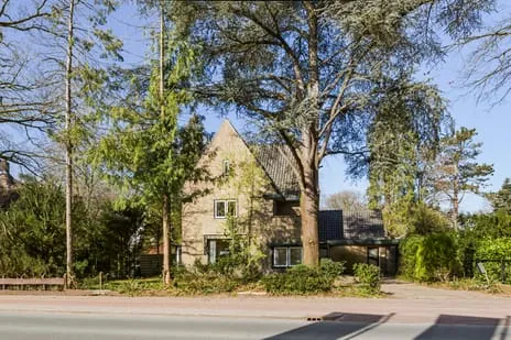Vrijstaande woning te koop: Bussumergrintweg 3A, Villaparken Hilversum