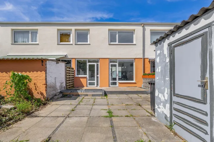 Terraced house for sale: Buurkamp 26, Zuidwijk Rotterdam