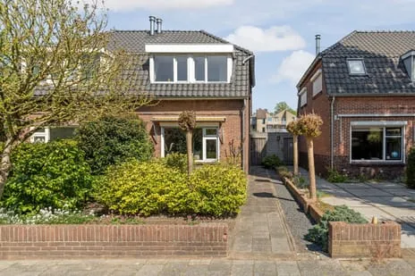 Twee-onder-één-kap te koop: Buurmansweg 46, Brakkenstein Nijmegen