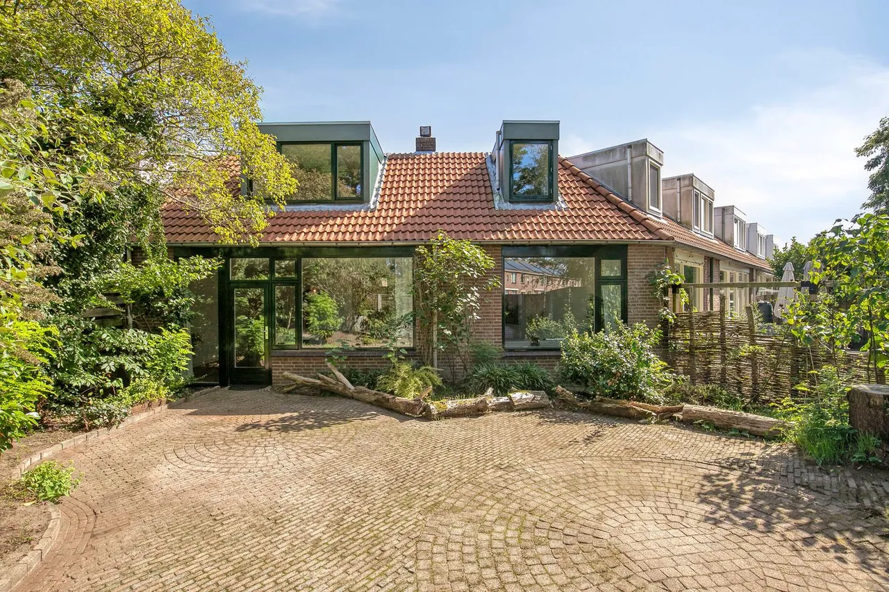 Tussenwoning te koop: Buurschappenlaan 138, 'S-Hertogenbosch
