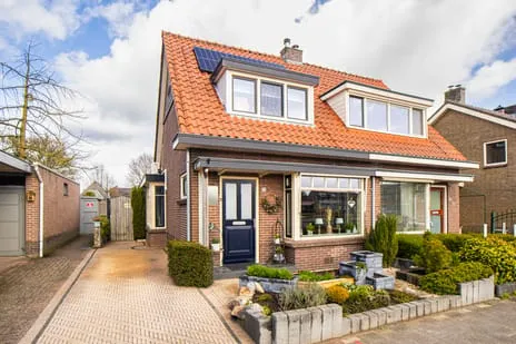 Twee-onder-één-kap te koop: Buurtlaan west 51, Gelderse Blom Veenendaal