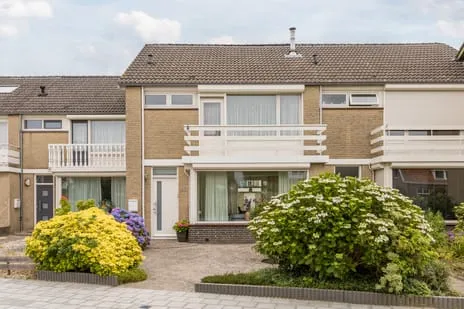 Tussenwoning te koop: Buurtweg 80, Rode Schouw Halsteren