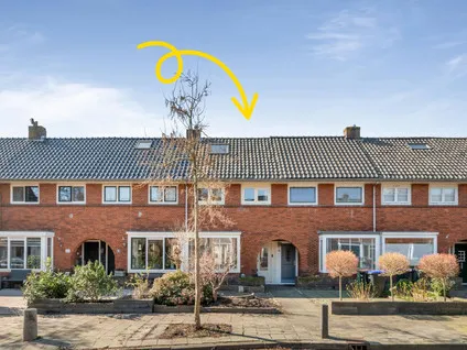 Tussenwoning te koop: Buys Ballotstraat 22, Geleerdenbuurt Den Helder