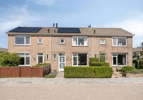 Tussenwoning te koop: Bûtenwei 10, Wommels Wommels