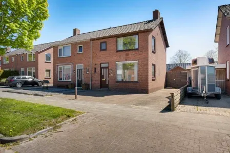 Twee-onder-één-kap te koop: Bûterblom-strjitte 20, Kootstertille Kootstertille
