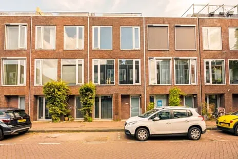 Terraced house for sale: C.J.K. van Aalststraat 82, Rietlanden Amsterdam