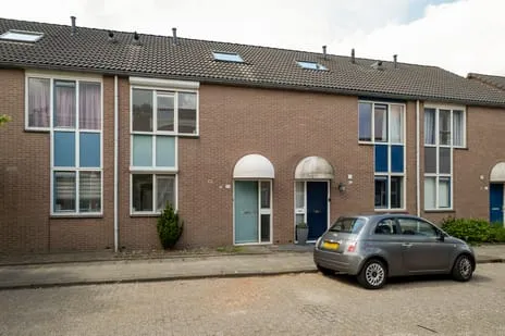 Tussenwoning te koop: C.J. Snuifstraat 23, De Bothoven Enschede
