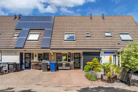 Tussenwoning te koop: C. Outshoornstraat 12, Bouwmeesterbuurt West Almere