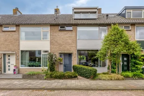 Tussenwoning te koop: C. van Leeuwenstraat 9, Schilderskwartier Woerden