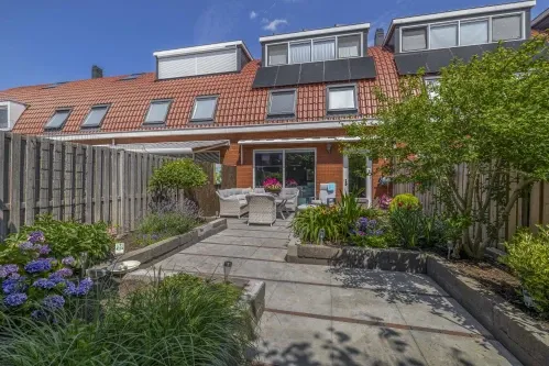 Tussenwoning te koop: C.J. Blaauwstraat 6, Assendelft