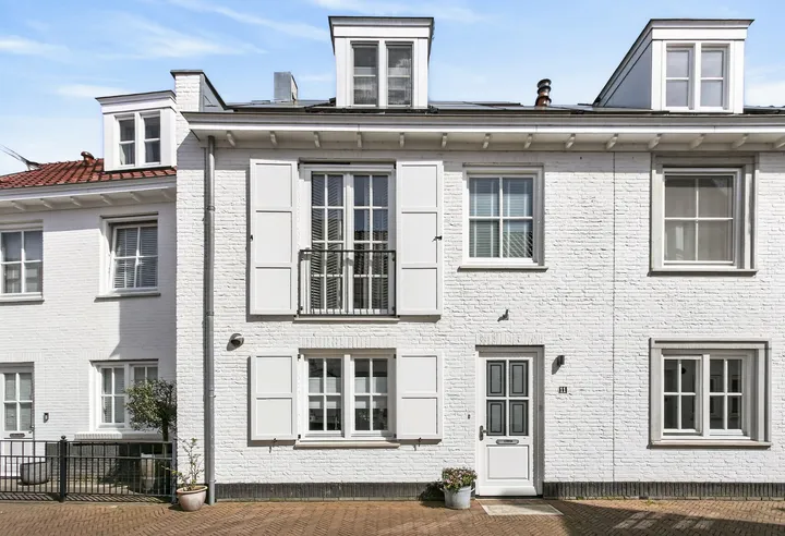 Tussenwoning te koop: C.P. Klapstraat 11, Op Buuren Maarssen