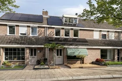 Tussenwoning te koop: Cahorslaan 63, Achtse Barrier-Spaaihoef Eindhoven