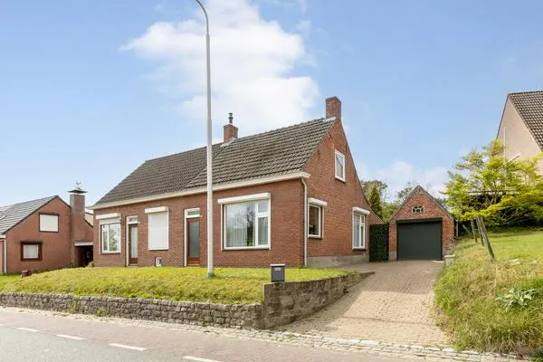 Twee-onder-één-kap te koop: Calfven 133, Calfven Ossendrecht