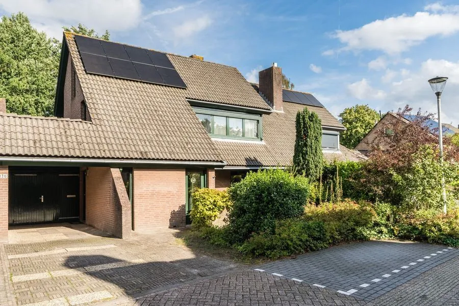 Tussenwoning te koop: Calfvense Bosloop 10, Tilburg