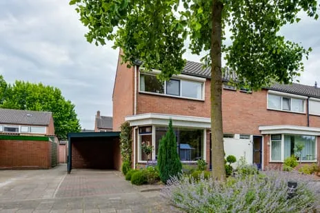 Hoekwoning te koop: Calixtusstraat 8, Papendijk Groenlo