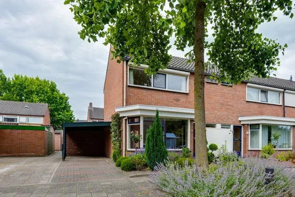 Hoekwoning te koop: Calixtusstraat 8, Papendijk Groenlo