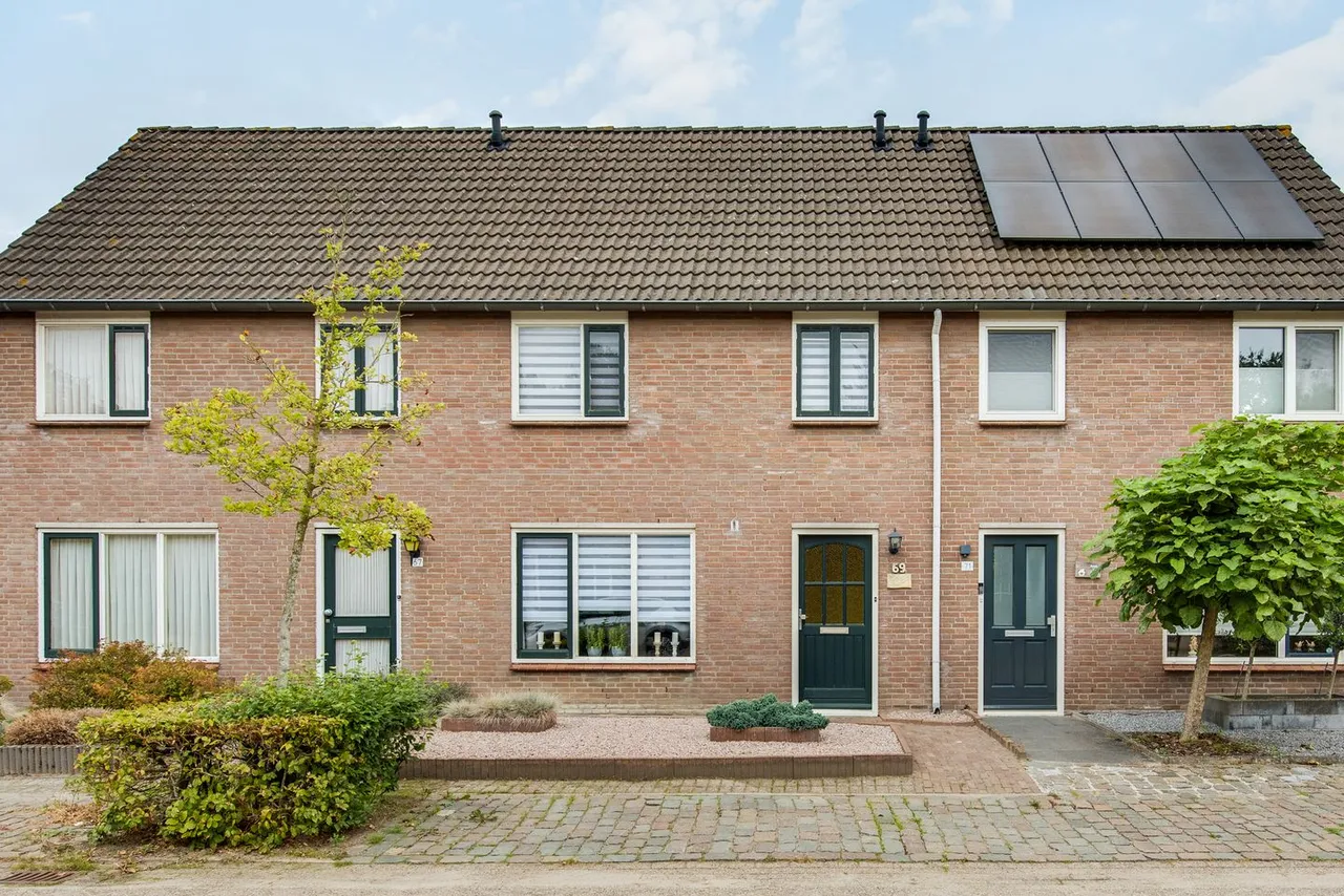 Tussenwoning te koop: Calluna 69, Oost West En Middelbeers