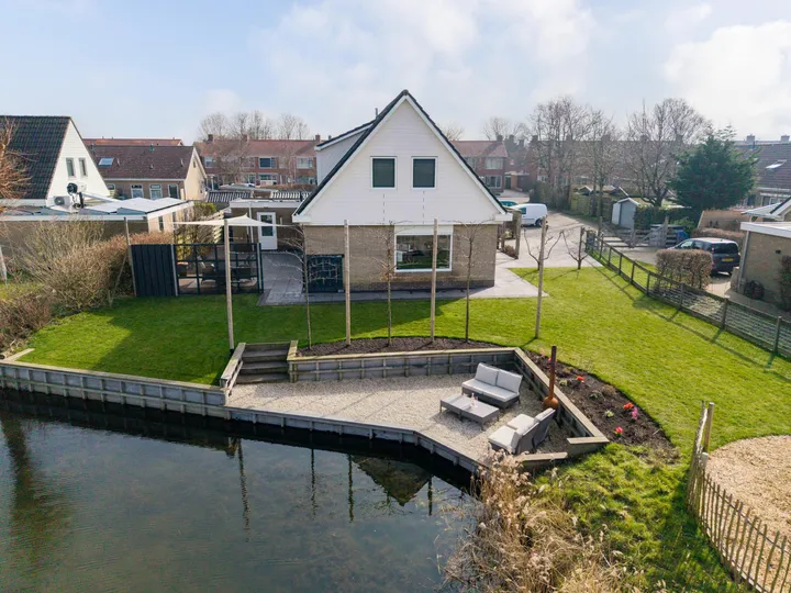 Vrijstaande woning te koop: Camminghastrjitte 21, Ferwerd Ferwert