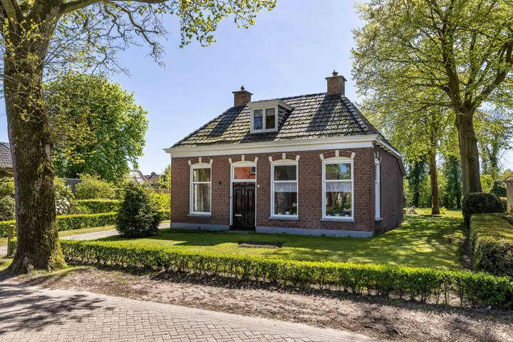 Vrijstaande woning te koop: Canterlandseweg 23, Gytsjerk Gytsjerk
