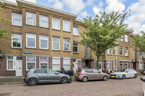 Apartment for sale: Capadosestraat 236, Laakkwartier-West 'S-Gravenhage