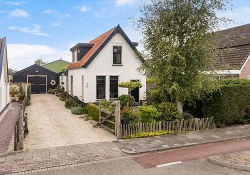 Vrijstaande woning te koop: Capellelaan 70, Ammerstol Ammerstol