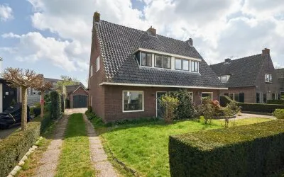 Twee-onder-één-kap te koop: Capittenweg 7, Blaricum-Dorp Blaricum