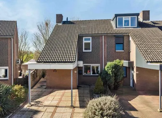 Hoekwoning te koop: Carboonstraat 73, Zeswegen Heerlen