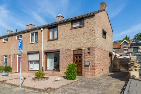 Hoekwoning te koop: Carel Fabritiusstraat 15, De Struiken Brunssum