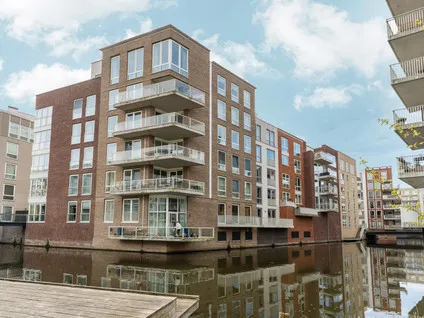 Appartement te koop: Carel Willinkgracht 439, Holland Park Diemen