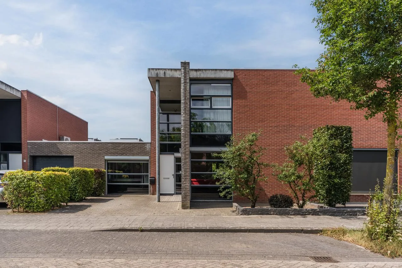 Tussenwoning te koop: Carel Willinkstraat 11, Eindhoven