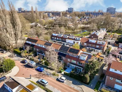Tussenwoning te koop: Carel Fabritiuslaan 26, Elsrijk Oost Amstelveen