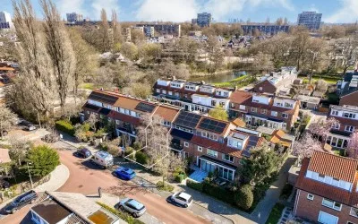 Tussenwoning te koop: Carel Fabritiuslaan 26, Elsrijk Oost Amstelveen