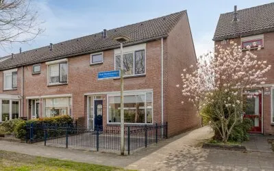 Hoekwoning te koop: Carel Vosmaerstraat 12, Groot Driene-Noord Hengelo