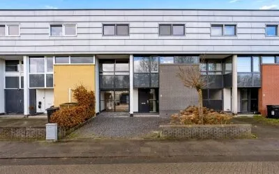 Tussenwoning te koop: Carel Willinklaan 18, Almere
